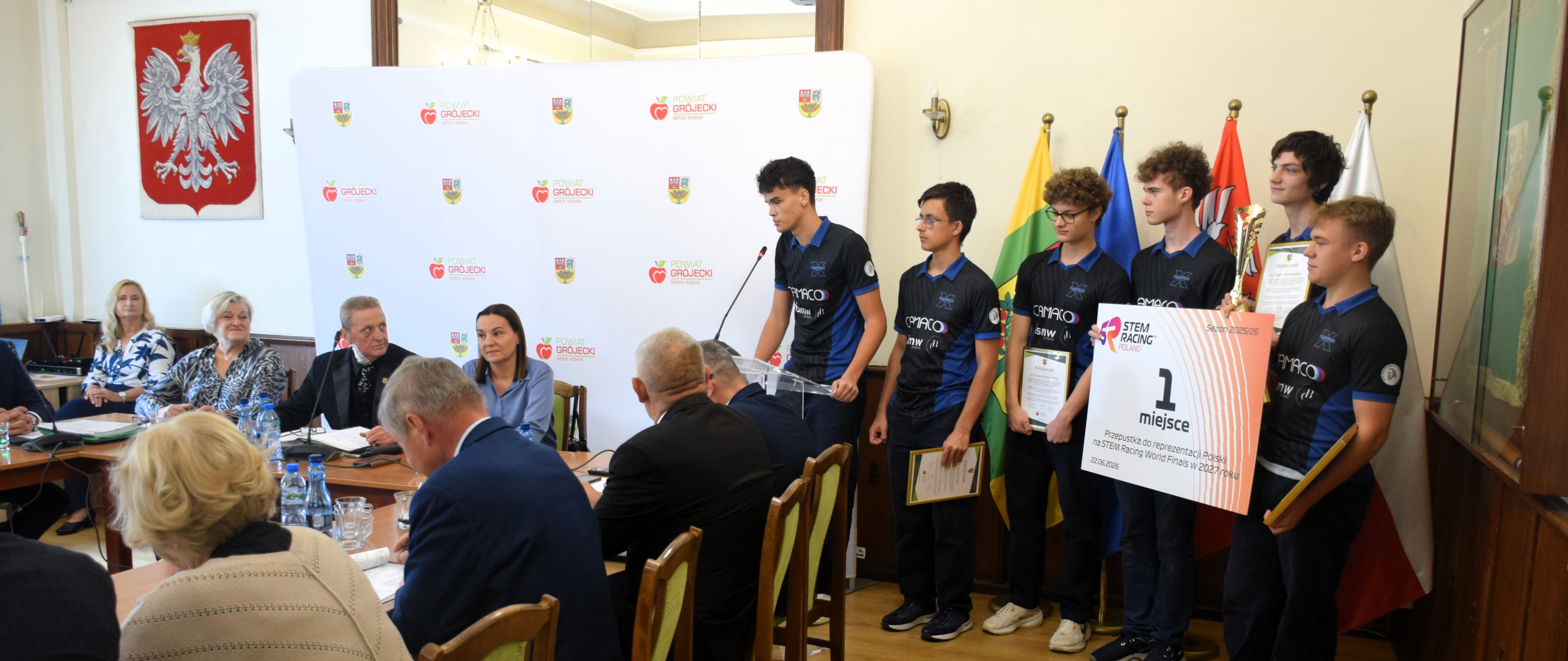 Ikona do artykułu: Podziękowania dla uczniów z drużyny F1 in Schools za osiągnięcia w STEM Racing Poland